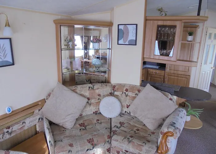 Golden Sands: Granada Gs 6 Berth, Central Heated, Large Veranda, Access To The Beach
